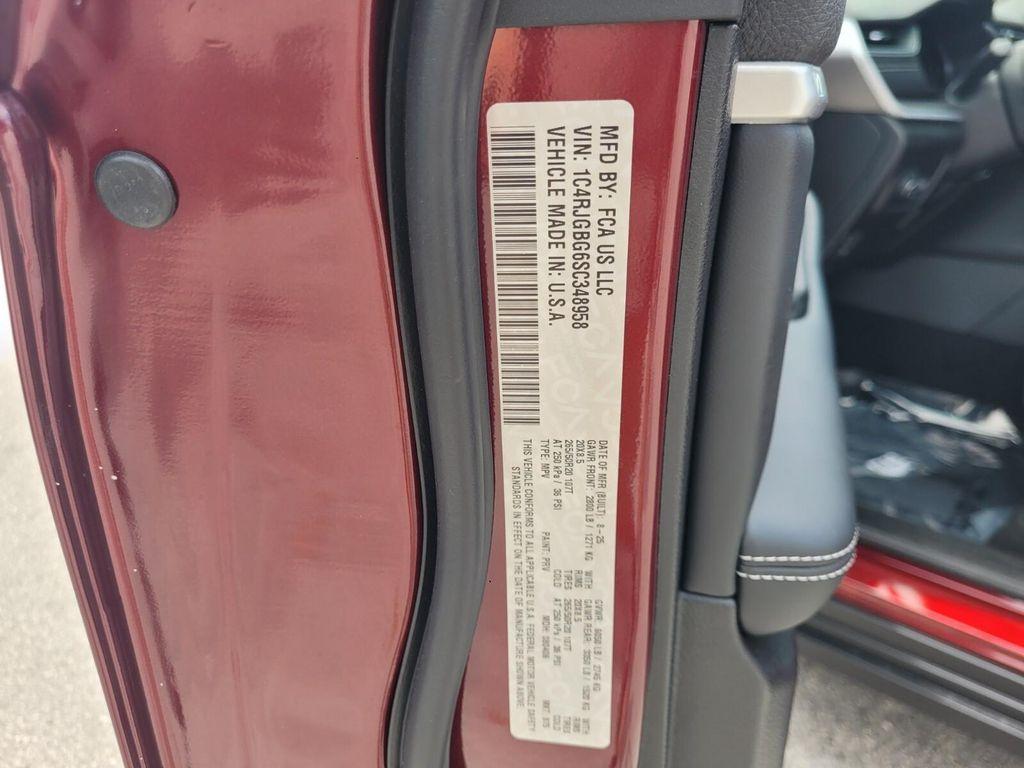 new 2025 Jeep Grand Cherokee car, priced at $41,944