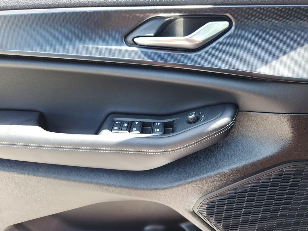 new 2025 Jeep Grand Cherokee L car, priced at $37,436