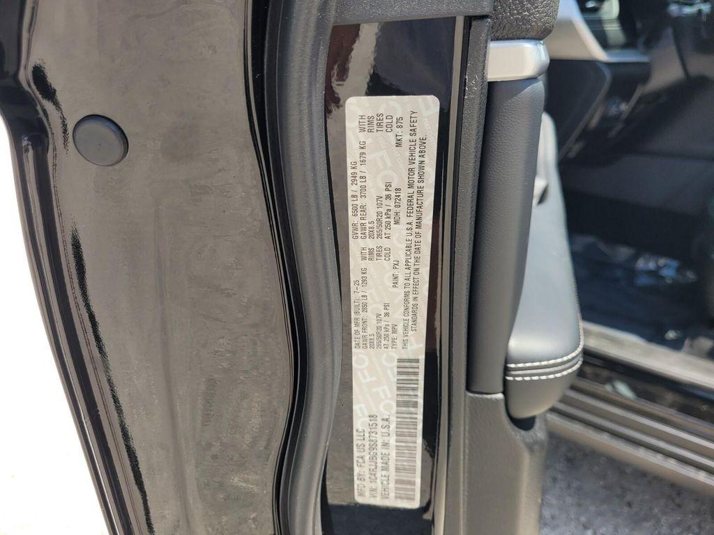 new 2025 Jeep Grand Cherokee L car, priced at $42,243