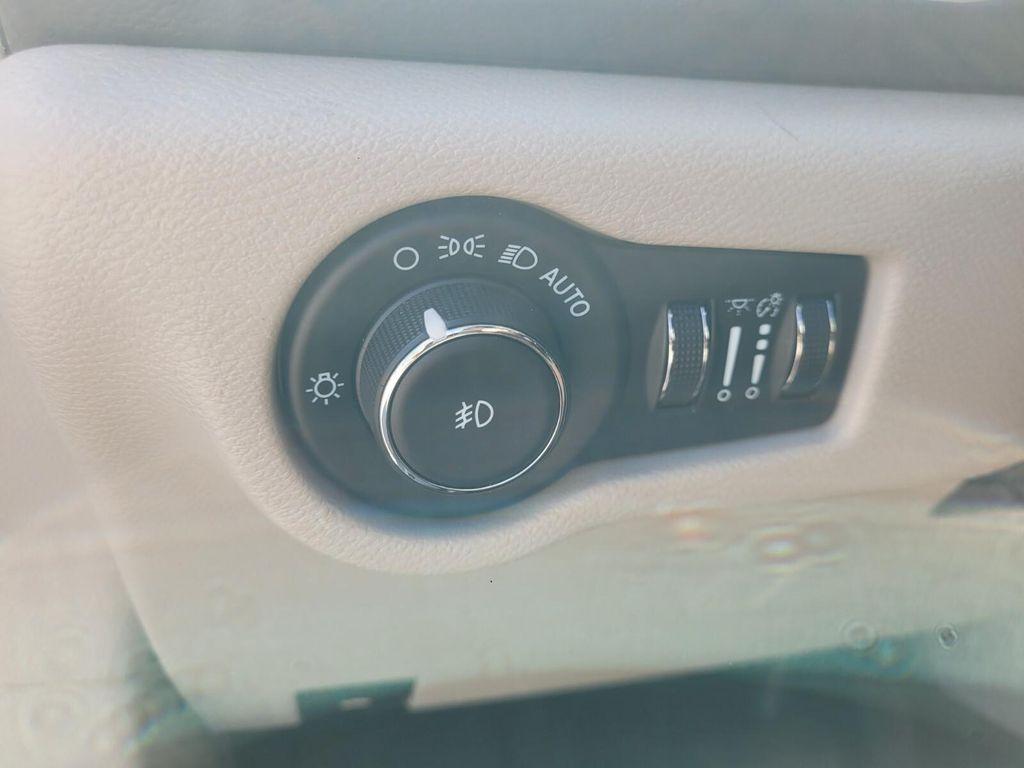 used 2022 Chrysler Pacifica car, priced at $20,995
