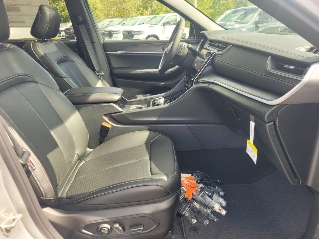 new 2025 Jeep Grand Cherokee L car, priced at $45,260