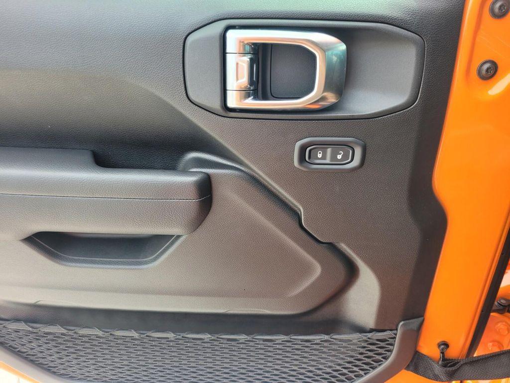 new 2025 Jeep Wrangler car, priced at $38,340