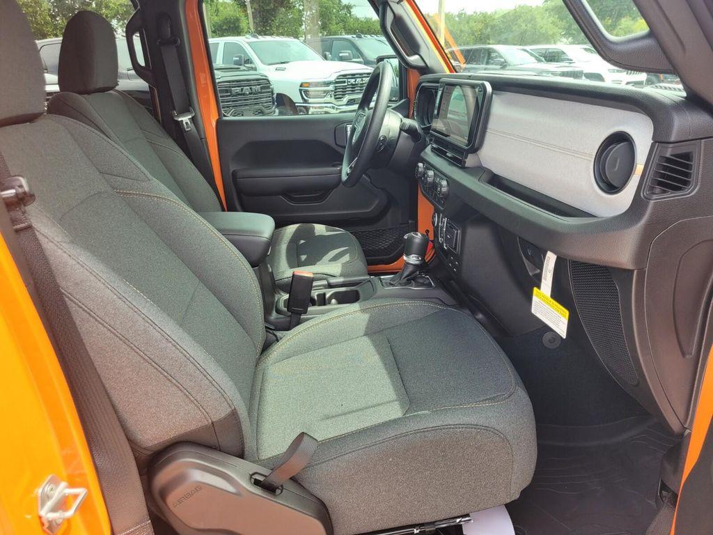 new 2025 Jeep Wrangler car, priced at $38,340