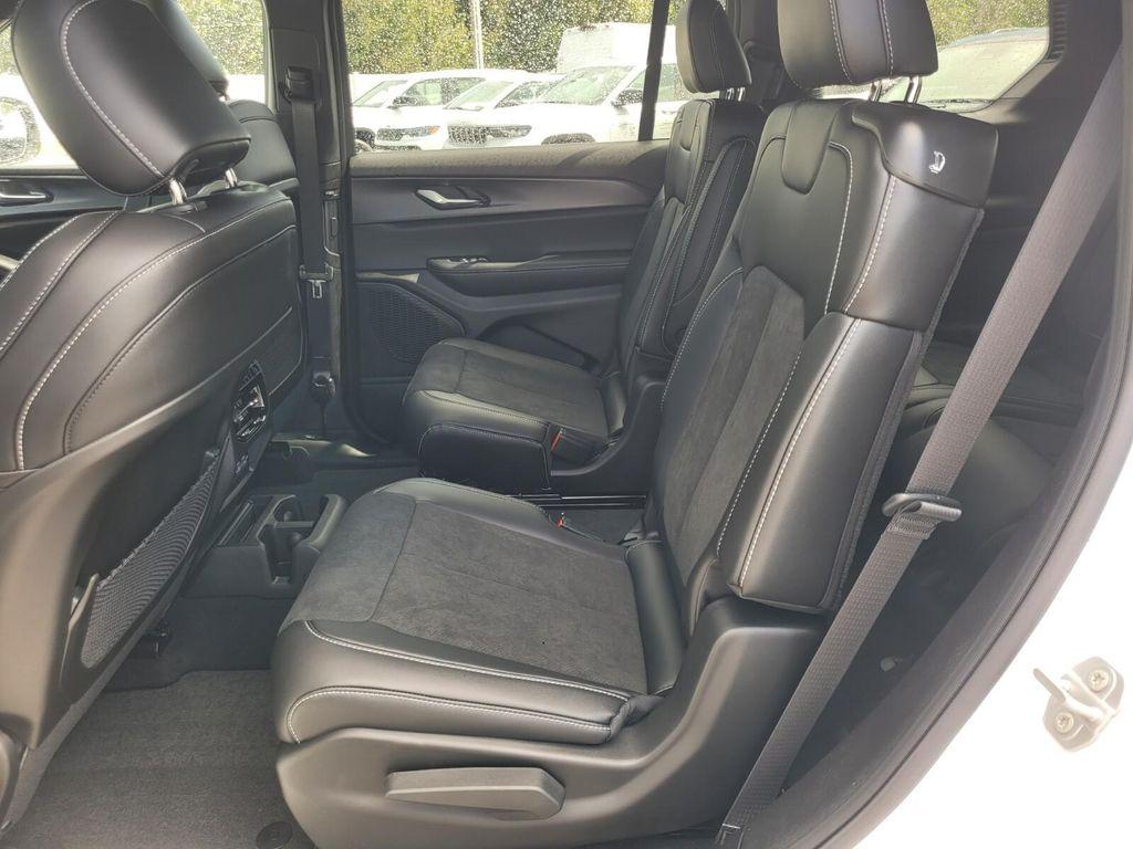 new 2025 Jeep Grand Cherokee L car, priced at $43,127