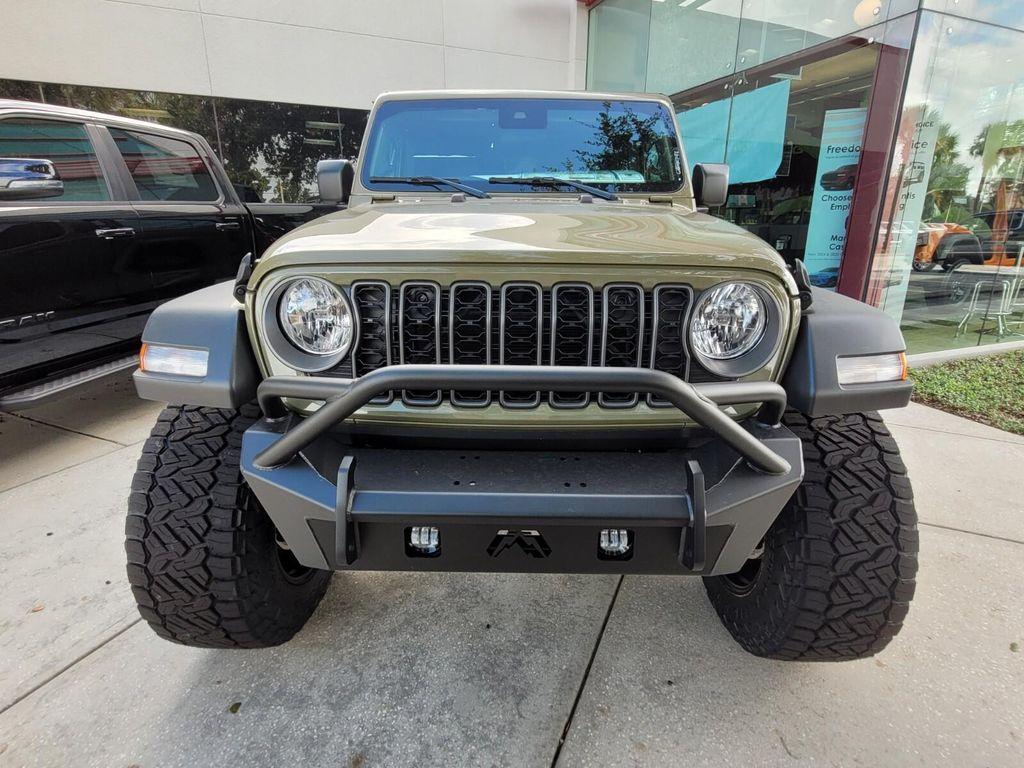 new 2025 Jeep Gladiator car, priced at $55,186