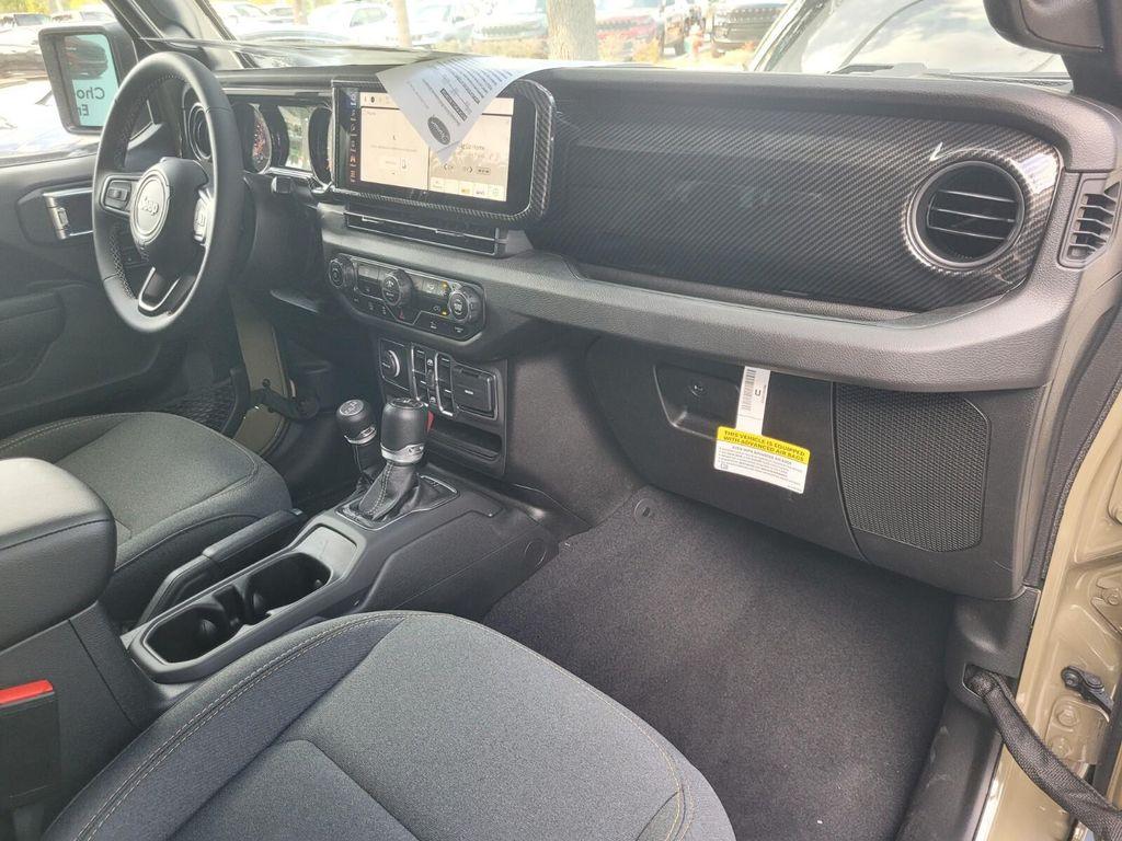 new 2025 Jeep Gladiator car, priced at $55,186