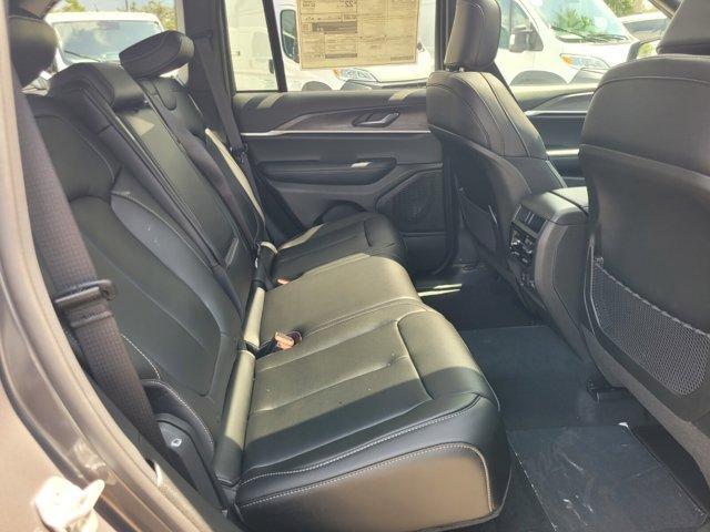 new 2025 Jeep Grand Cherokee car, priced at $45,706