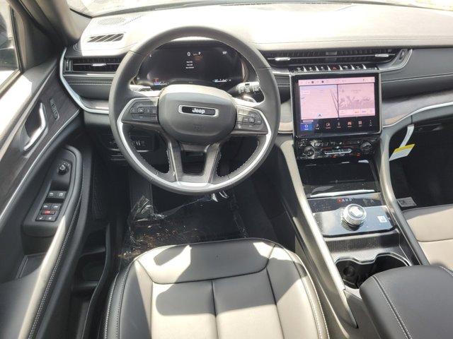 new 2025 Jeep Grand Cherokee car, priced at $45,706
