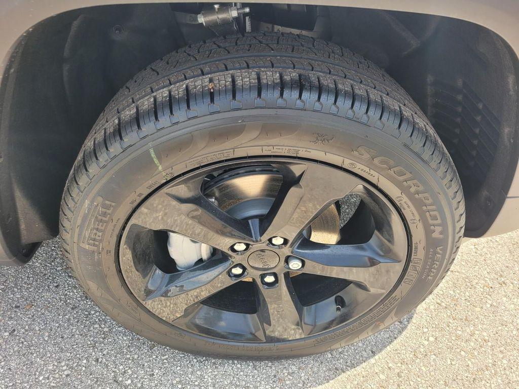 new 2025 Jeep Grand Cherokee car, priced at $45,508