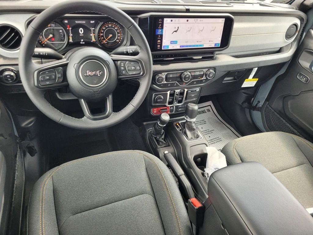 new 2025 Jeep Gladiator car, priced at $46,111