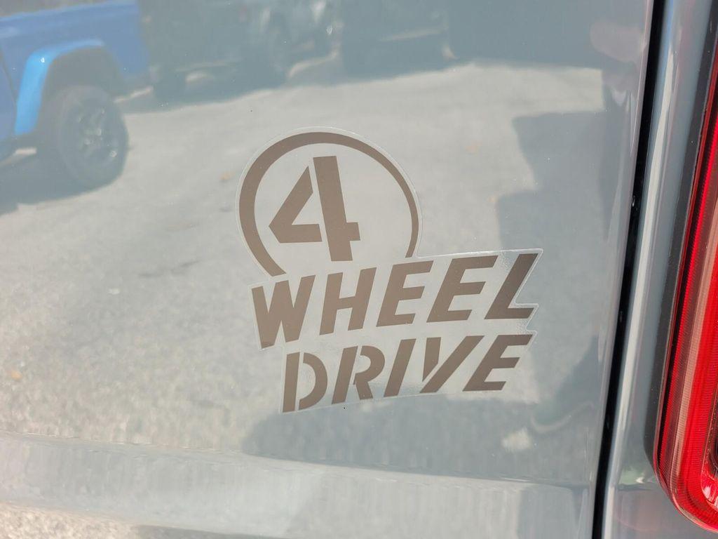 new 2025 Jeep Gladiator car, priced at $46,111