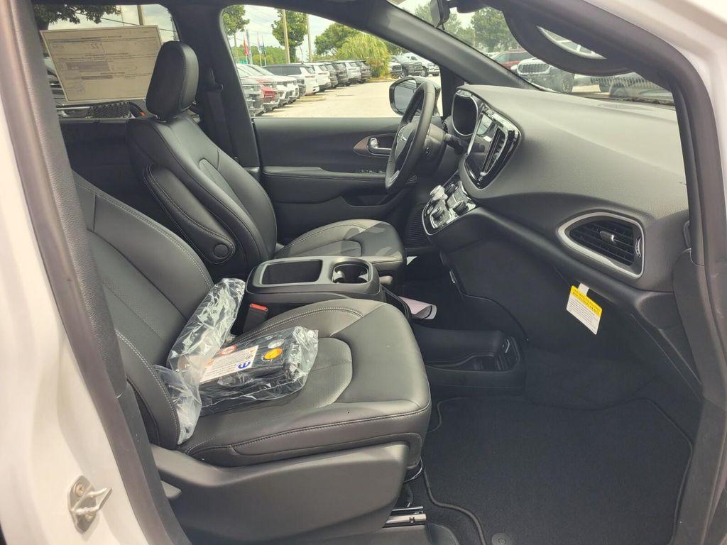 new 2026 Chrysler Voyager car, priced at $38,391