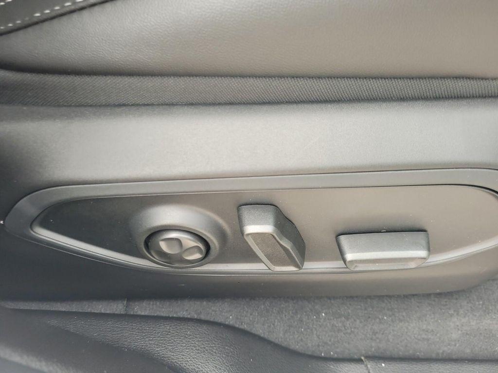 new 2025 Jeep Grand Cherokee car, priced at $43,999