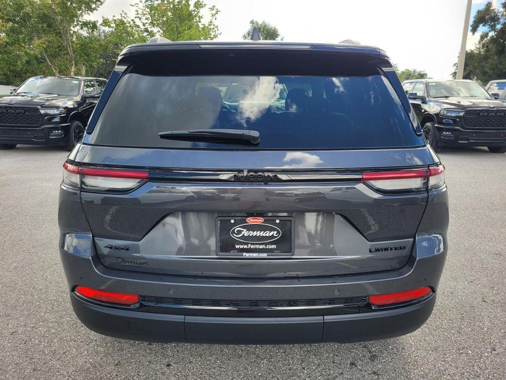 new 2025 Jeep Grand Cherokee car, priced at $45,416