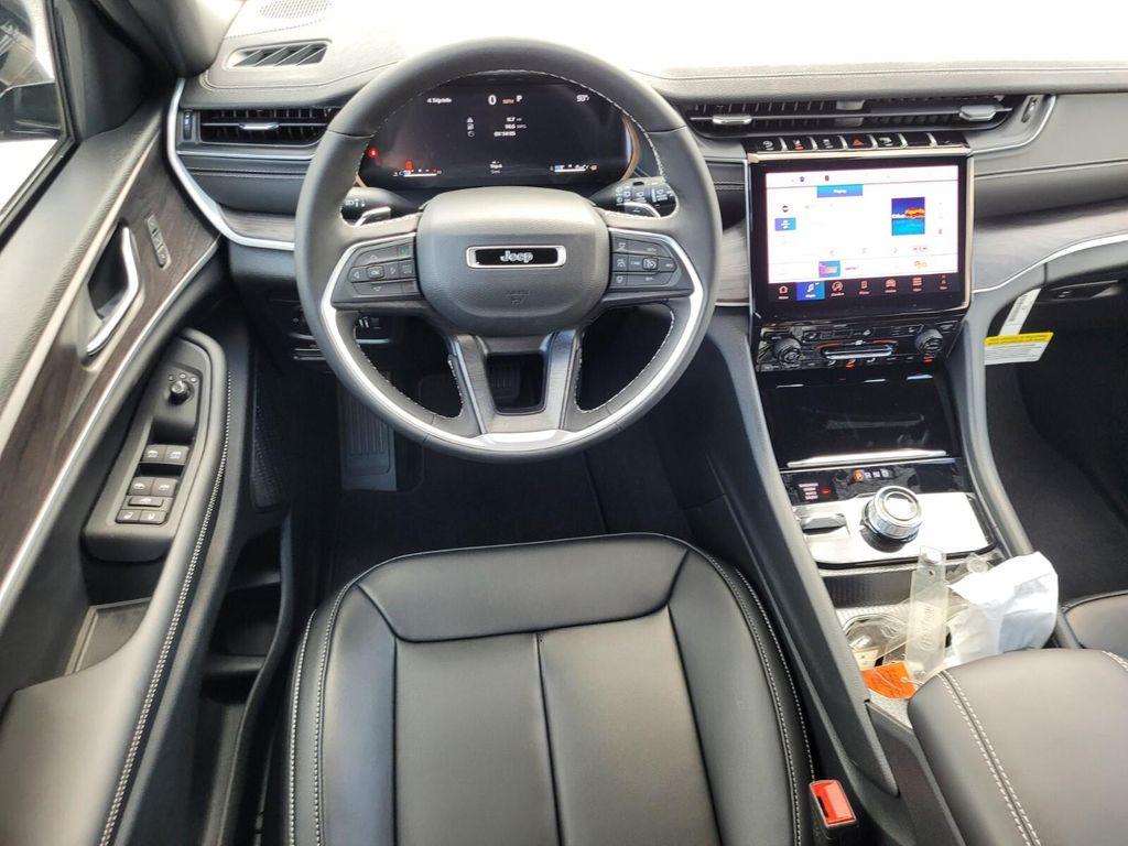 new 2025 Jeep Grand Cherokee car, priced at $45,416