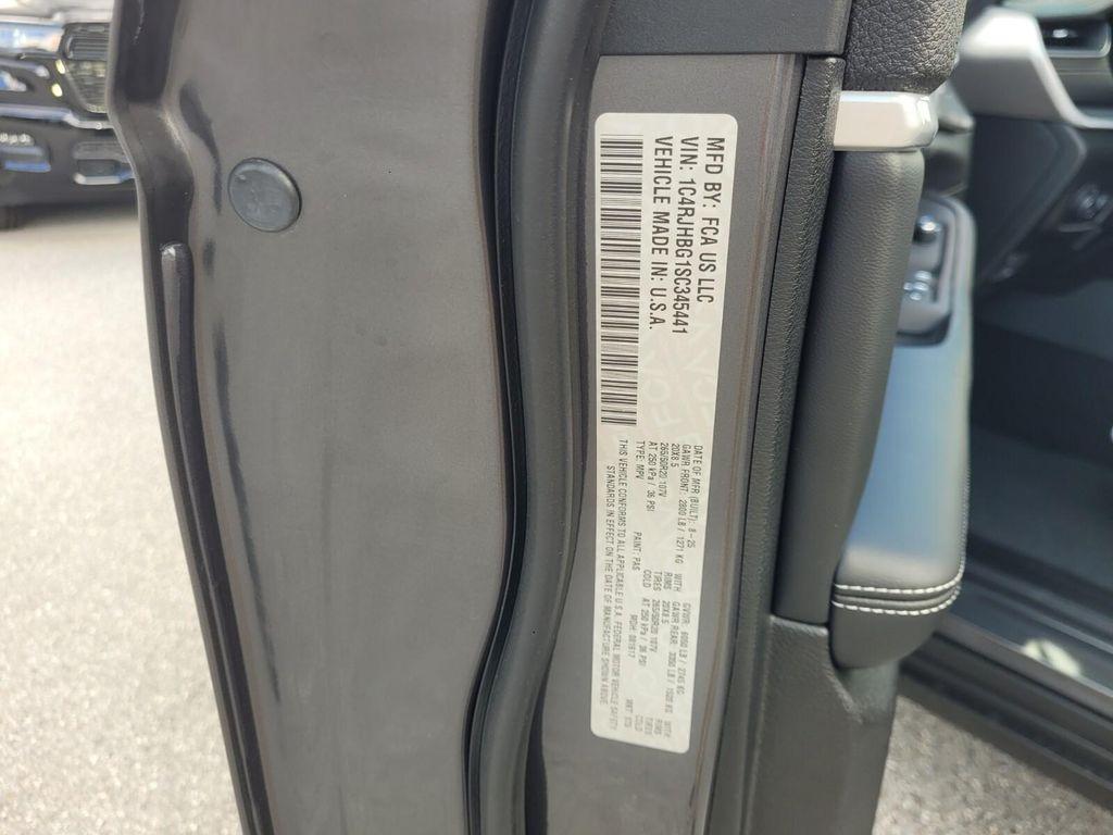 new 2025 Jeep Grand Cherokee car, priced at $43,955