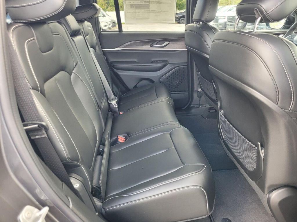 new 2025 Jeep Grand Cherokee car, priced at $45,416