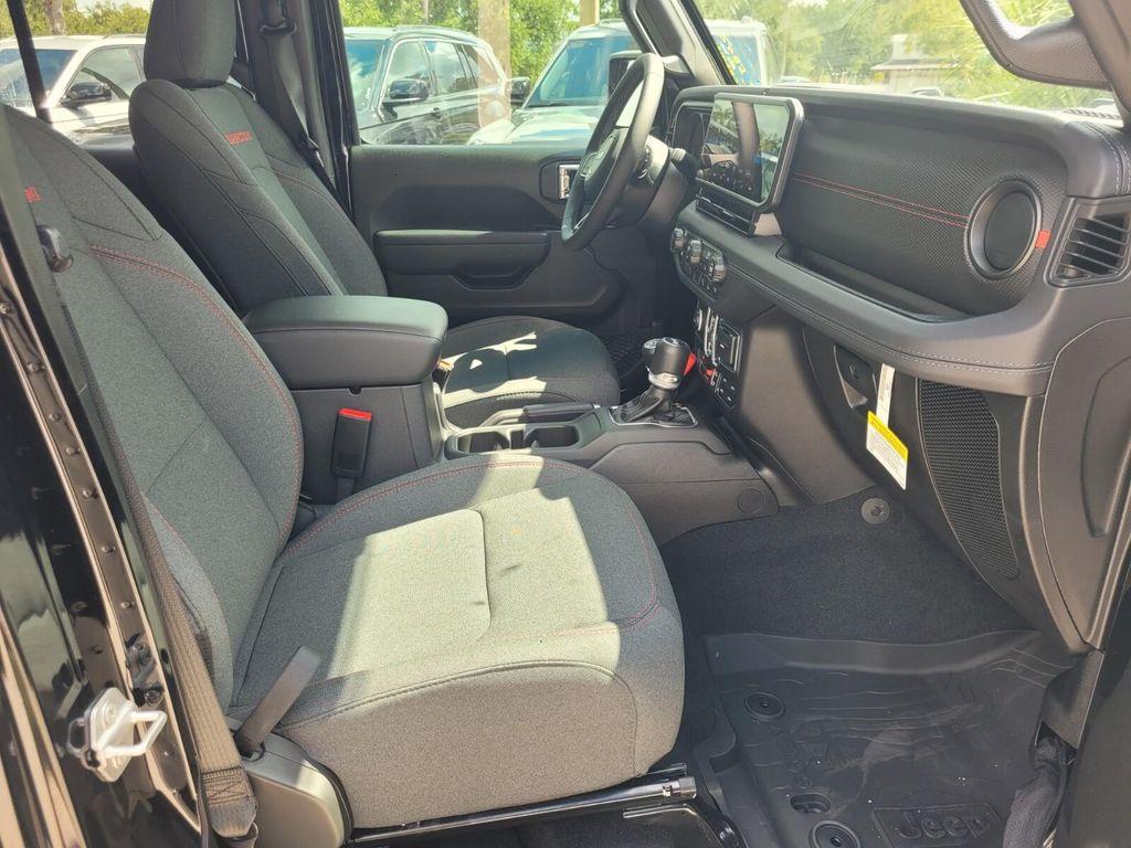 new 2025 Jeep Wrangler car, priced at $59,426