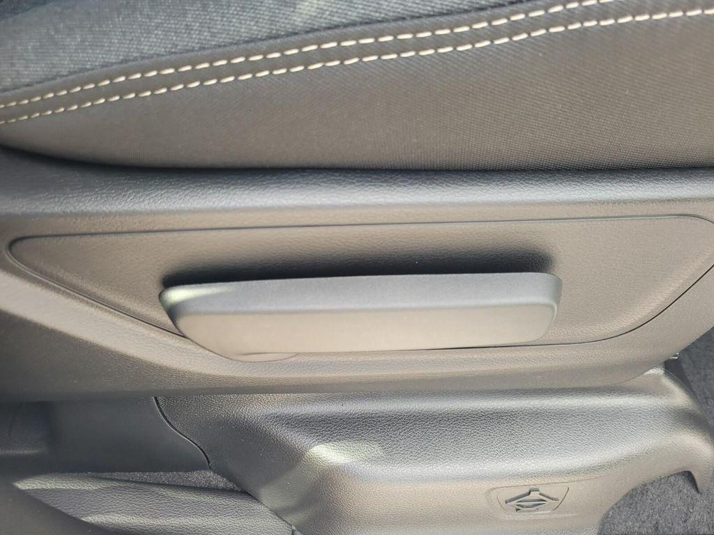 new 2025 Ram 1500 car, priced at $45,501