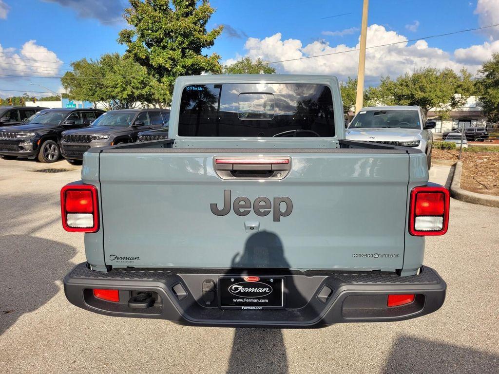 new 2025 Jeep Gladiator car, priced at $43,001