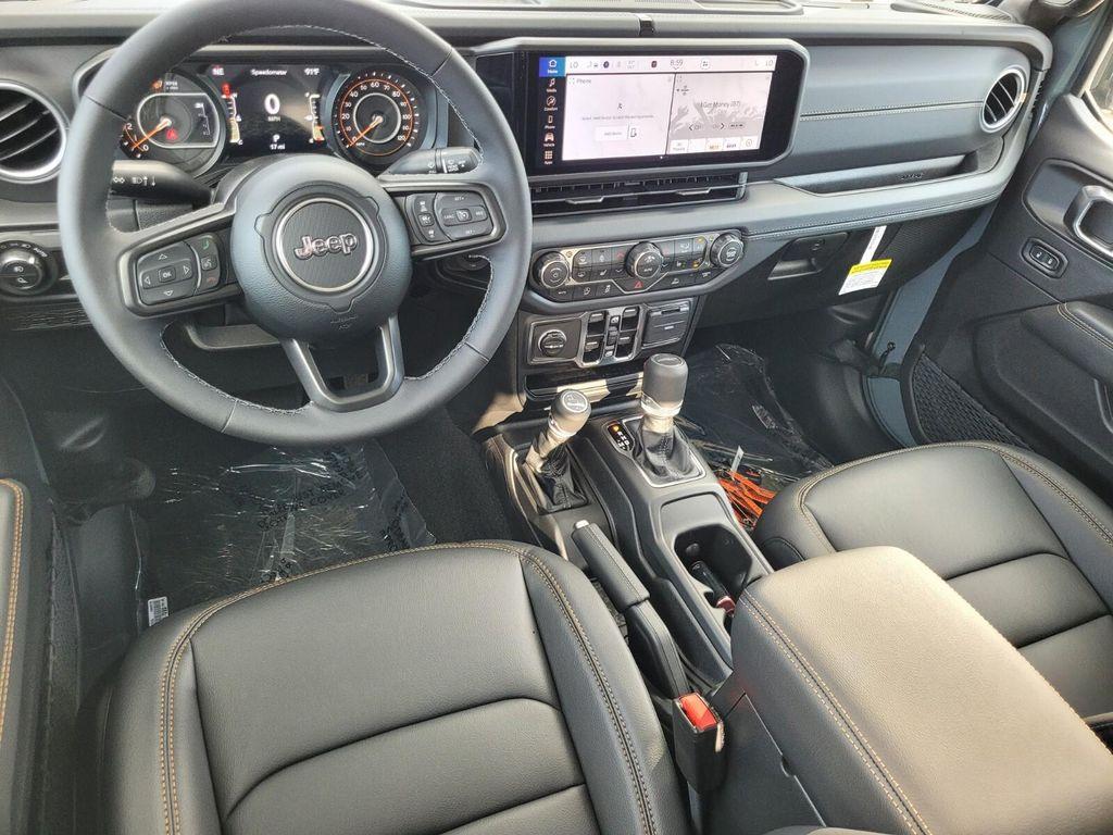 new 2025 Jeep Gladiator car, priced at $43,001