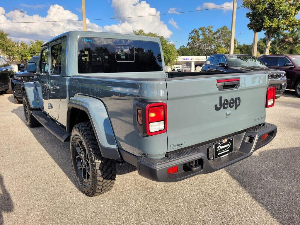 new 2025 Jeep Gladiator car, priced at $43,001