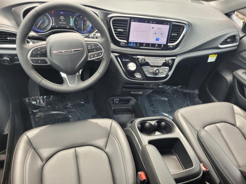 new 2026 Chrysler Pacifica car, priced at $38,081