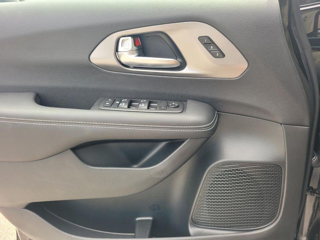 new 2026 Chrysler Pacifica car, priced at $38,081