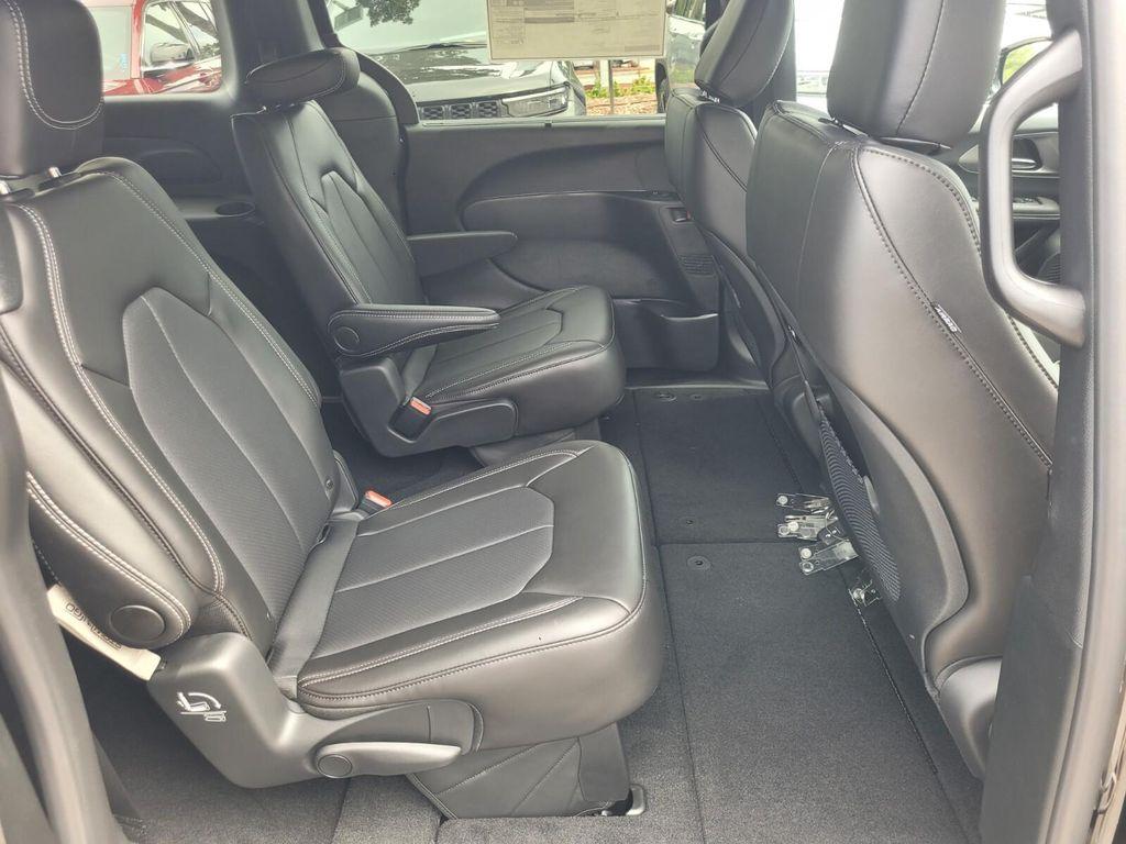 new 2026 Chrysler Pacifica car, priced at $38,081