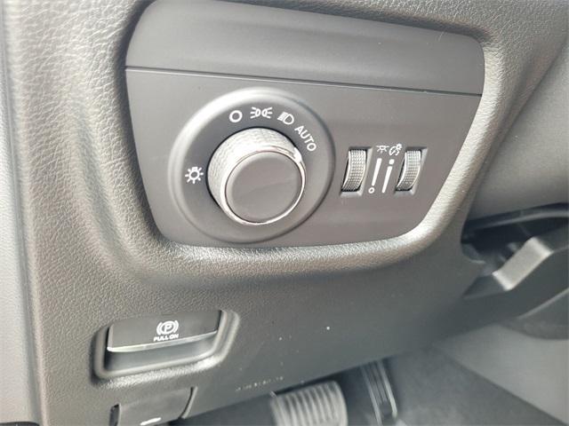 new 2025 Jeep Grand Cherokee car, priced at $42,611