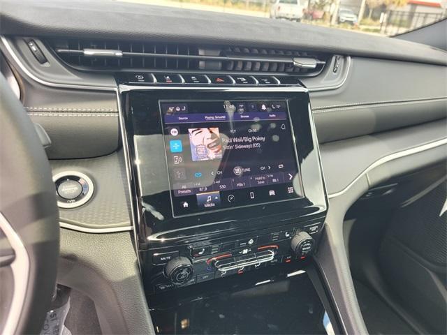 new 2025 Jeep Grand Cherokee car, priced at $42,611