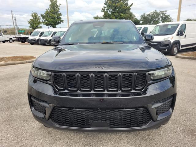 new 2025 Jeep Grand Cherokee car, priced at $43,925