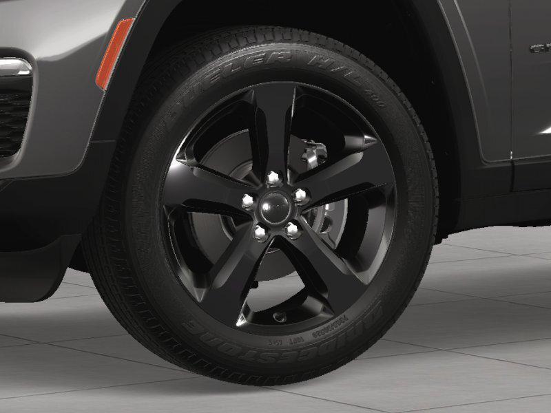 new 2025 Jeep Grand Cherokee car, priced at $40,993