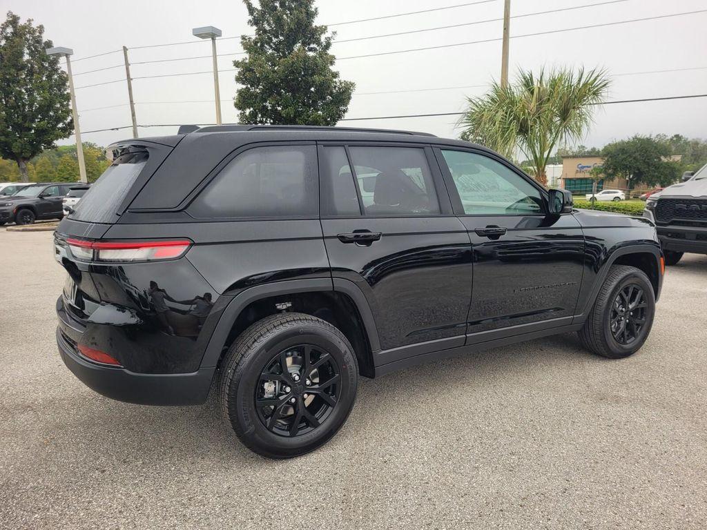 new 2025 Jeep Grand Cherokee car, priced at $41,173