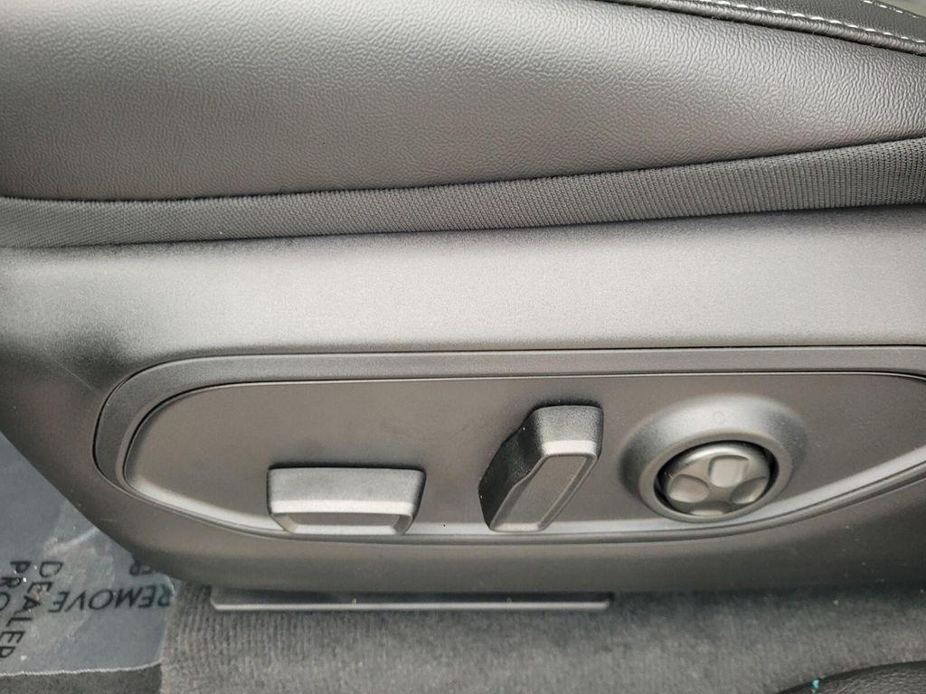 new 2025 Jeep Grand Cherokee car, priced at $41,173