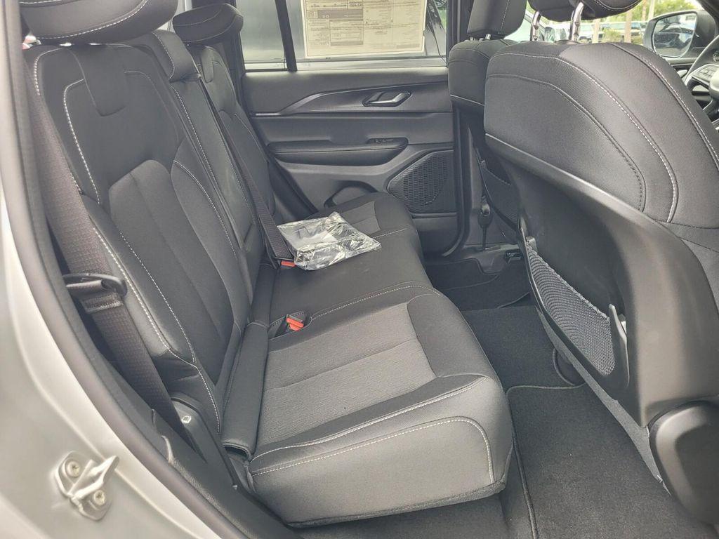 new 2025 Jeep Grand Cherokee car, priced at $36,510