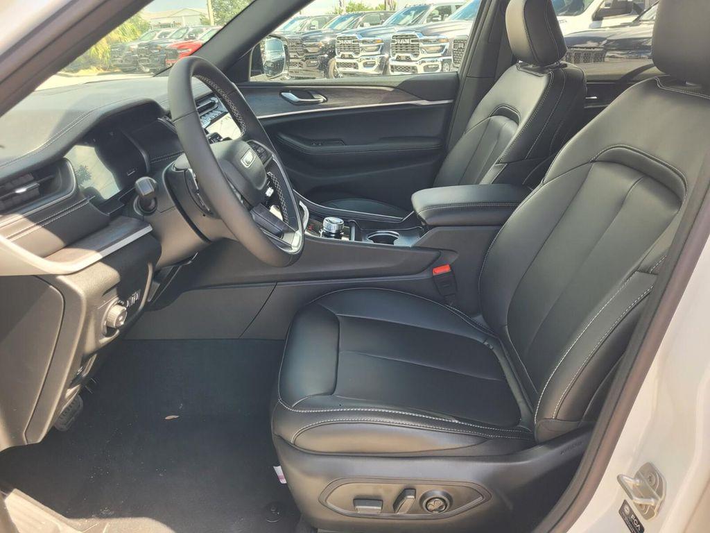 new 2025 Jeep Grand Cherokee L car, priced at $42,141