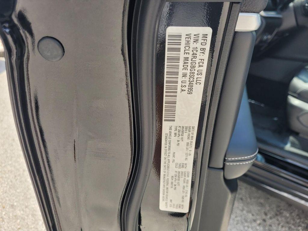 new 2025 Jeep Grand Cherokee car, priced at $42,159