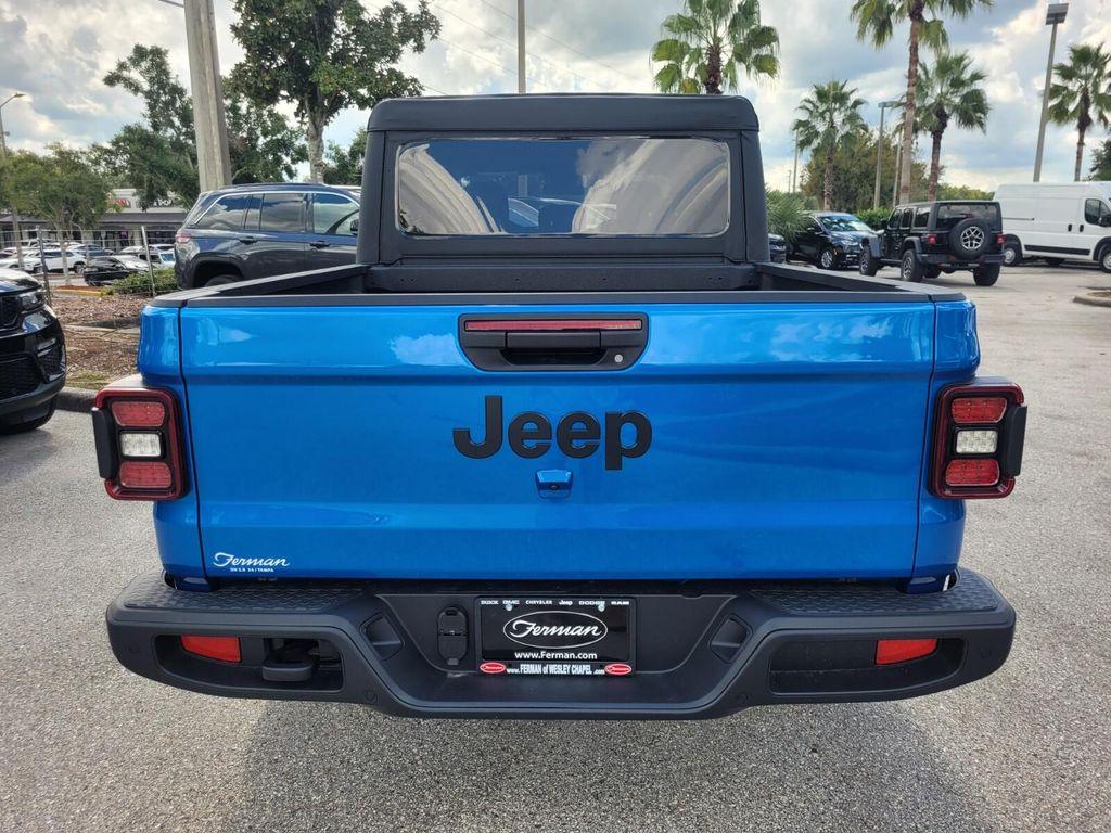 new 2025 Jeep Gladiator car, priced at $43,140