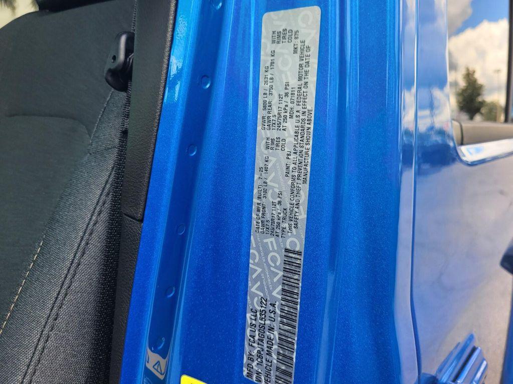 new 2025 Jeep Gladiator car, priced at $43,140