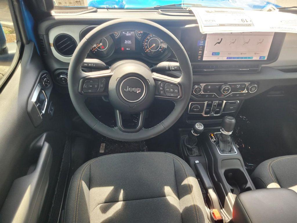 new 2025 Jeep Gladiator car, priced at $43,140