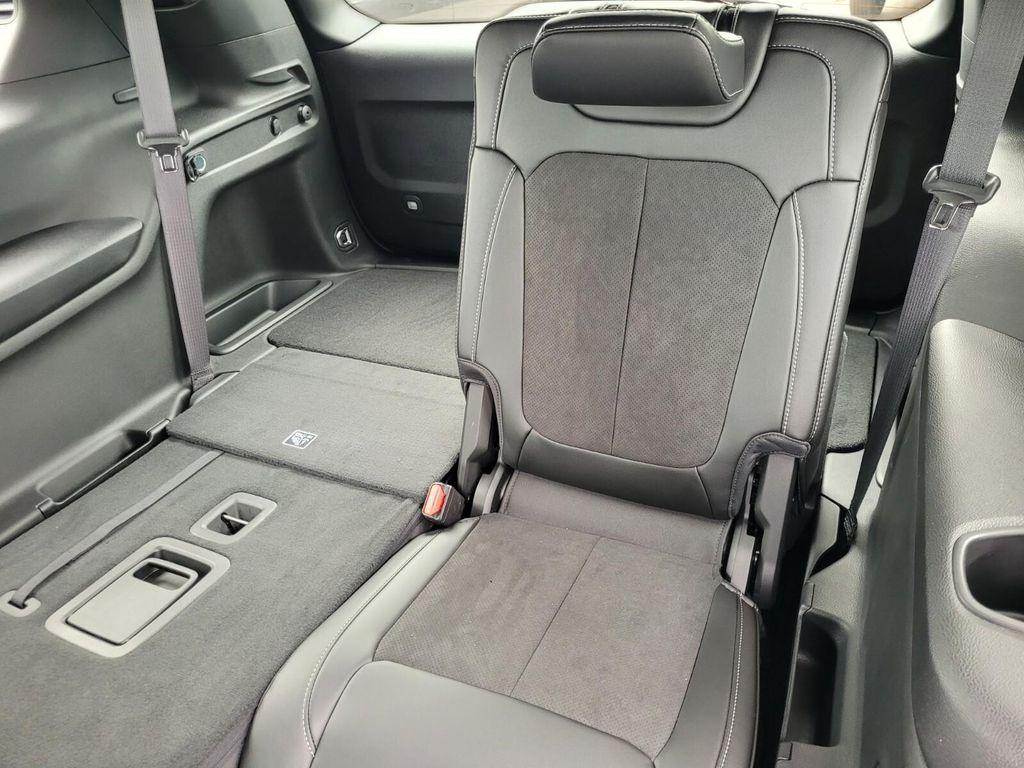 new 2025 Jeep Grand Cherokee L car, priced at $37,282