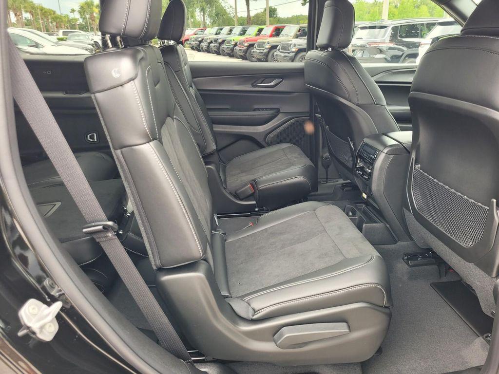 new 2025 Jeep Grand Cherokee L car, priced at $37,282