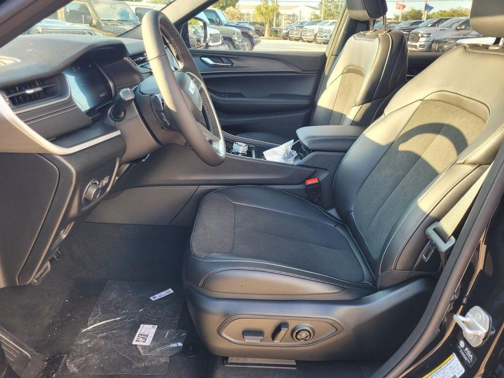 new 2025 Jeep Grand Cherokee L car, priced at $41,808