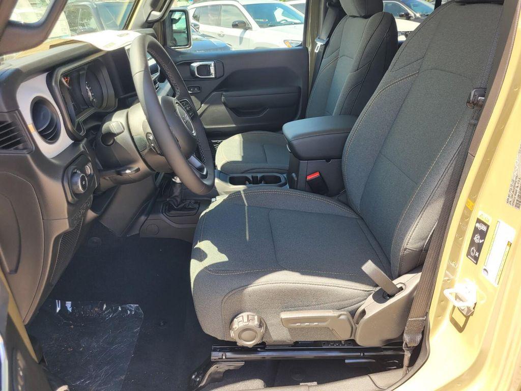 new 2025 Jeep Wrangler car, priced at $40,374