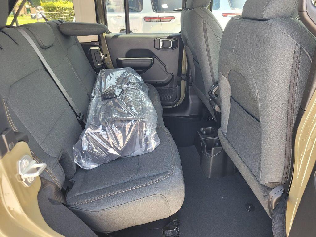 new 2025 Jeep Wrangler car, priced at $40,374