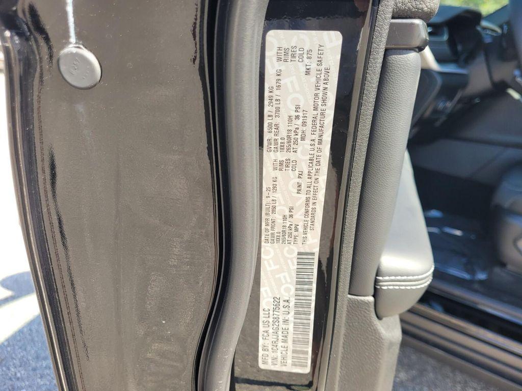 new 2025 Jeep Grand Cherokee L car, priced at $38,361