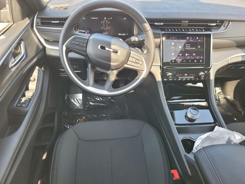 new 2025 Jeep Grand Cherokee L car, priced at $38,361