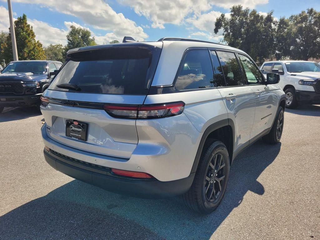 new 2025 Jeep Grand Cherokee car, priced at $42,611
