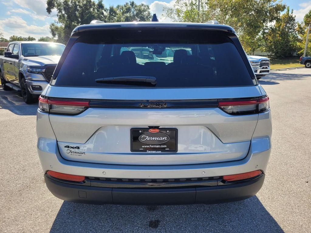 new 2025 Jeep Grand Cherokee car, priced at $42,611